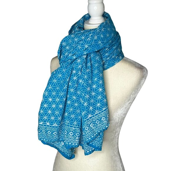 Accessories - Aqua Blue & White Geometric Oversize Scarf Wrap Beach Cover Up OS
